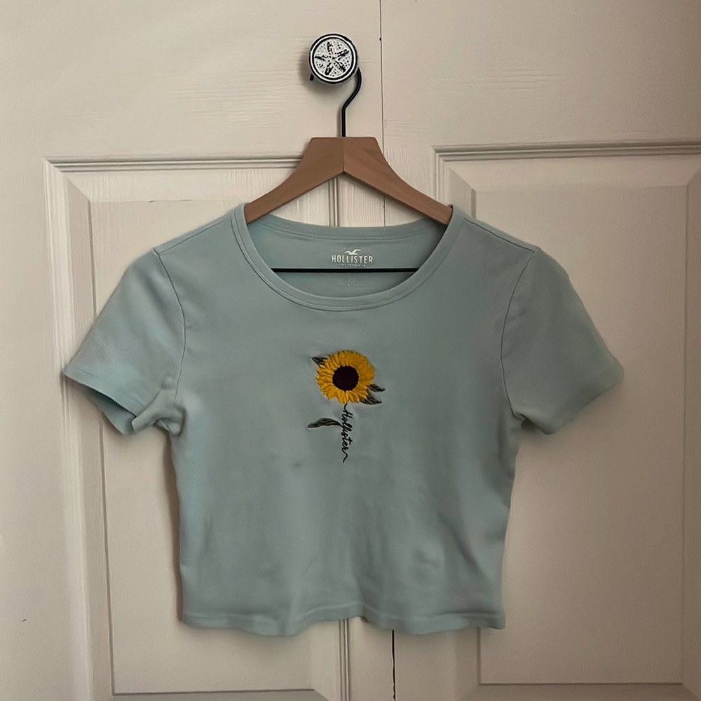 Woman’s Sage Green Baby Tee